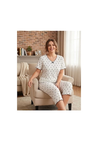 Büyük Beden Kısa Kol Pamuklu Ultrasoft Likralı Kapri Pijama Takımı Siyah Beyaz