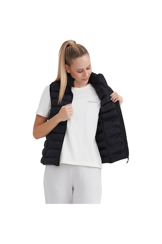 Skechers Kadın Siyah Yelek W Outerwear Padded Vest S231239-001 Siyah