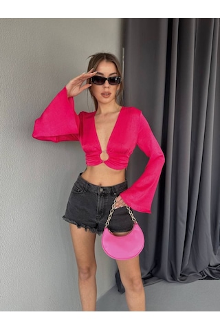 Fashion Cocktail Dokulu Saten Kumaş Tokalı V-yaka Uzun Kol Crop Bluz Pembe
