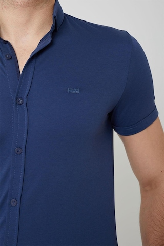 Coonless Erkek Kısa Kol Slim Fit Gömlek Koyu Mavi Beyaz