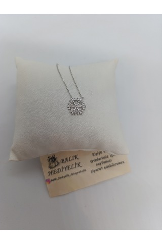 925 Ayar Gümüş Kolye Hediye Kutulu Kar Tanesi Modeli -1006