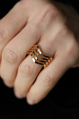 Yenigün Kuyumculuk 14 Ayar Altın Zikzak Modeli 4 Sıra Ajda Yüzük Yzk59883