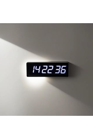 Sanec Wifi Senkronize Saniyeli Dijital Led Duvar Ve Masa Saat Derece Otomatik İnternet Saat Ayarlı, Beyaz Led, 15x50 Cm Beyaz