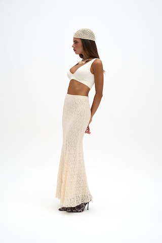 Veylia Uzun Bej Dantel Etek Bej