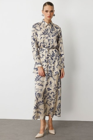 Beyaz Mizalle Ekru Desenli Evaze Uzun Saten Etek Ekru