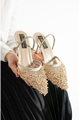 Lebibe Shoes Meggıe Kadın Bej Sivri Burun 7 Cm Topuklu Tül Üzerine İnci İşlemeli Slingback Ayakkabı