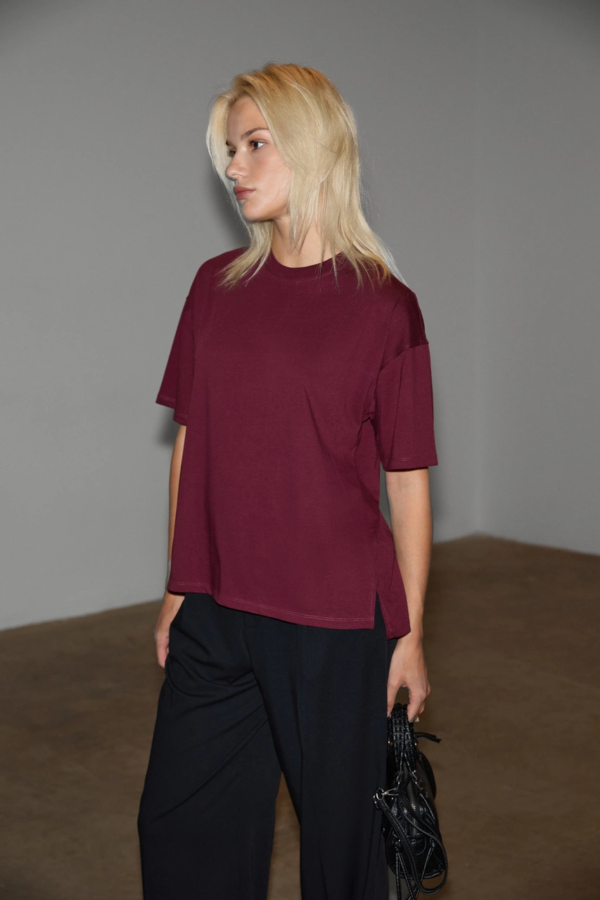 Grımelange Jemmy Kadın %100 Organik Pamuk Relaxed Fit Yırtmaçlı Yuvarlak Yakalı Bordo T-shirt Bordo