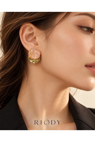 Riody Éclat Rosé Pudra Pembe Oval Altın Renkli Parçacık Ve Dövme Dokulu Metal Detaylı Kadın Küpe Rose Gold - Beyaz