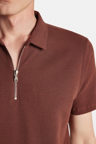 Tudors Erkek Slim Fit Dar Kesim %100 Pamuk Fermuarlı Kahverengi Polo Yaka Tişört-34351 Kahverengi