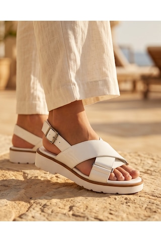 Futsishoes Corle Beyaz Hakiki Deri Çapraz Bantlı Kadın Sandalet Ayakkabı