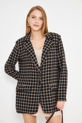 Armonika Kadın Bej Erkek Yaka Cep Kapaklı Vatkalı Oversize Ceket Arm-25k001060