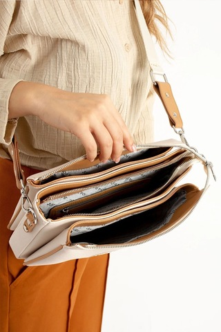 Just Polo Günlük Kombinlere Uygun Kadın Orijinal Yeni Sezon Omuz Çantası Shopper Ebat : 21 X 28 Cm Bej