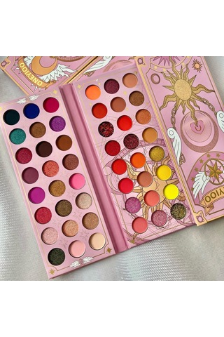 Sakura Dreams: Pearlescent & Mat Finess İle 96 Renkli Göz Farı Paleti Diğer