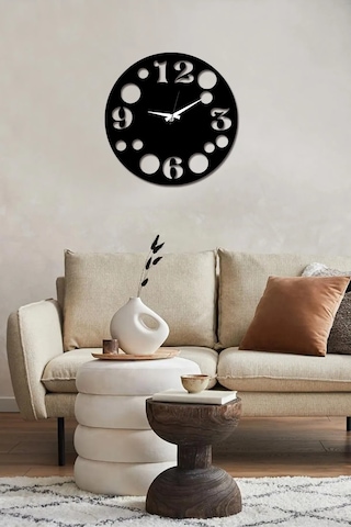 Asimetrik Yuvarlakli Dekoratif Ahşap Duvar Saati - 40 X 40cm Siyah Asimetrik Yuvarlakli Dekoratif Ahşap Duvar Saati - 40 X 40cm Siyah
