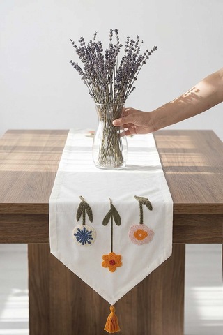 Renkli Kır Çiçekleri Punch İşlemeli Runner 35x140 Cm Çok Renkli