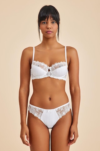 Amarelle Paris Ekru Dantelli Slip Külot Ekru