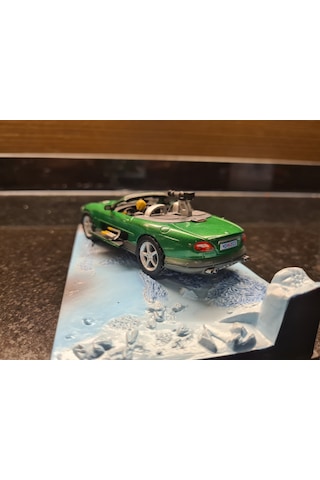 Altaya 1/43 Jaguar Xkr James Bond 007 Die Another Day