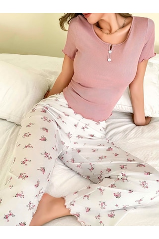 Bezos Kadın Çiçekli Desen Yumuşak Pamuklu Uzun Pijama Takımı 5131 ekru