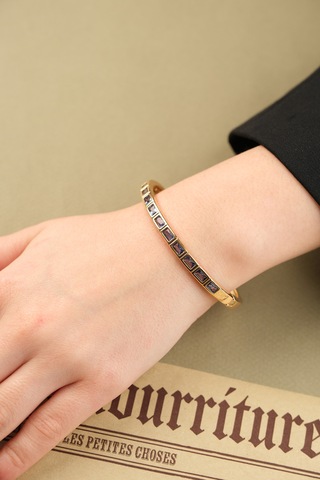 Çildan Womens Gold Özel Tasarım Mavi Taşlı Kelepçe Bileklik Altın - Gümüş