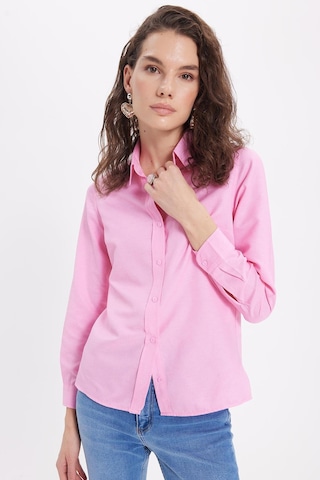 Tudors Kadın Slim Fit Dar Kesim Uzun Kollu Pamuklu Vücuda Oturan Dokulu Pembe Basic Gömlek-38815 Pembe