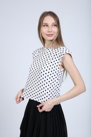 Neslice Kadın Puantiyeli Vatkalı T-Shirt Siyah