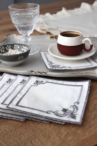 Köşeli 6'lı Kokteyl Kahve Sunum Peçetesi Nakış İşlemeli Gardenya Sunumluk Gri