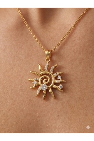Güneş Taş Detaylı Kadın Çelik Kolye, Parıldayan Güneş, Hediye,özel Gün,sevgililer Günü , Anneler Günü, Zirkon Taş ,gold Renk, Zarif,minimalist