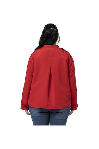 Büyük Beden Dik Yaka Kapaklı Torba Cepli Astarlı Kısa Kırmızı Trençkot Kırmızı