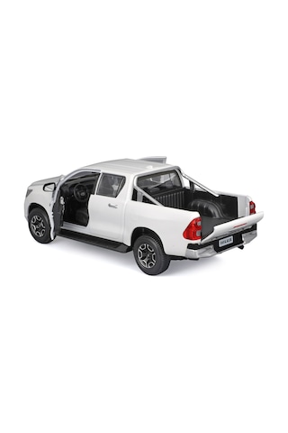 1:27 Toyota Hilux Beyaz 32920-01
