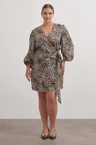 Beli Kuşaklı Leopar Elbise-2571 Kahverengi