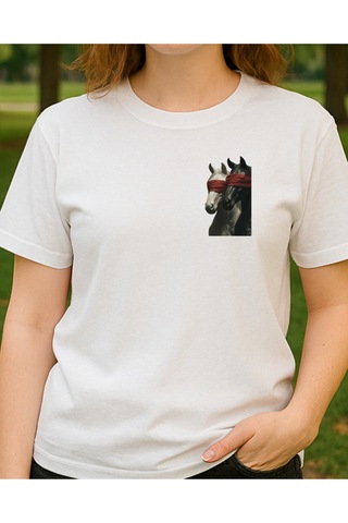 Etnik Atlar Baskılı T-shirt Beyaz