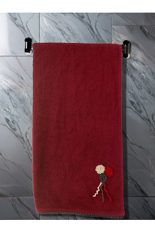 Çiçek Motifli, Kedi Tırnağı Oyalı, Yumuşak Dokulu Pamuklu Vücut Havlusu 70x130 Cm Kırmızı