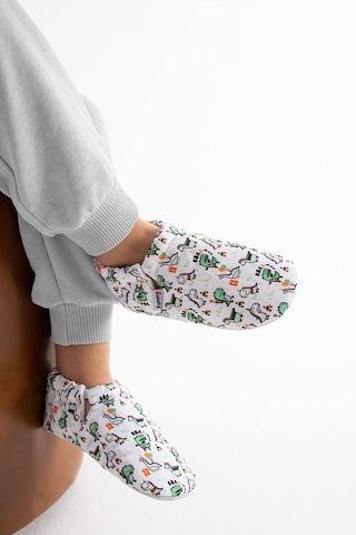 Funny Baby Kaydırmaz Taban Organik Bebek Patik Terletmeyen Yumuşak Sevimli Figürlü Rahat Esnek Dinazor Dinazor Funny Baby Kaydırmaz Taban Organik Bebek Patik Terletmeyen Yumuşak Sevimli Figürlü Rahat Esnek Dinazor Dinazor