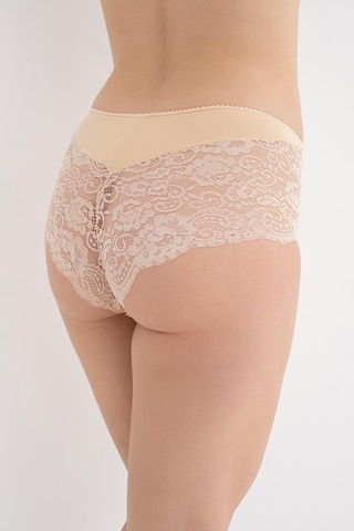 Mtm My The Mall G- Box 910 Short Ten
