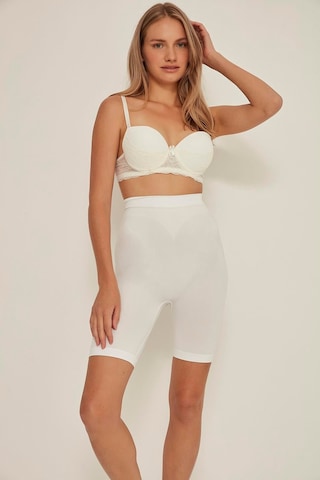 Beyaz Mı Emay 3005 Soft Uzun Paçalı Boxer Korse Beyaz