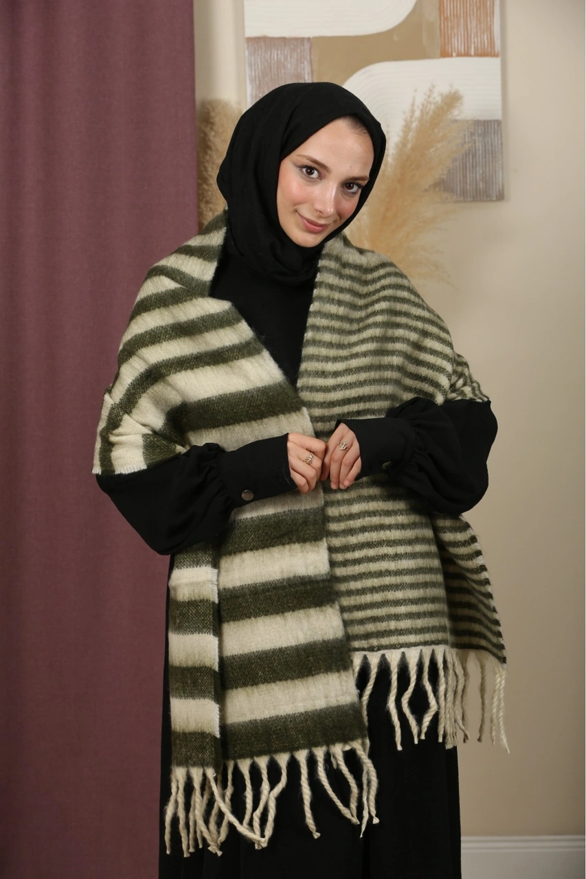 Çift Taraflı Kışlık Omuz Şalı Haki