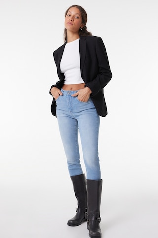 Wrangler High Rise Skinny Fit Dar Kesim Yüksek Bel Çok Dar Paça Mavi Kadın Esnek Jean Denim Kot Pantolon W27HZI29R