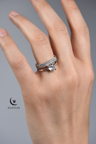 Kadın Taşlı Çift Yüzük Görünümlü Metal Yüzük Uzun Ömürlü,şık Tasarım 24 Lü Kutu Çok Renkli