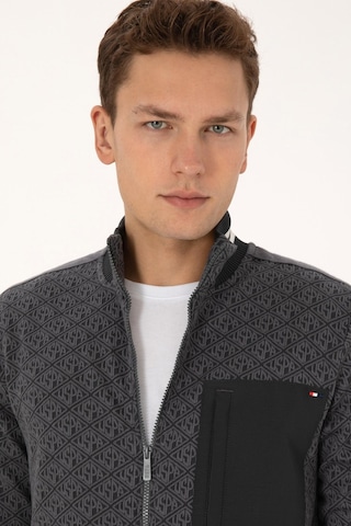 U.S. Polo Assn. Erkek Regular Fit Gri Fermuarlı Örme Hırka 50309985-vr024