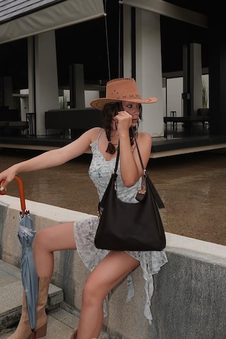 Guts Charmlı Salaş Omuz Çantası Siyah Siyah