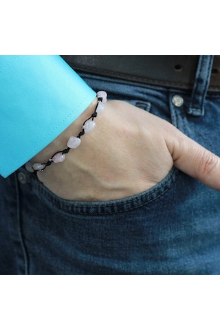 Makrome Örgülü Naturel Kesim Dorika Top Detaylı Pembe Kuvars Doğa Siyah