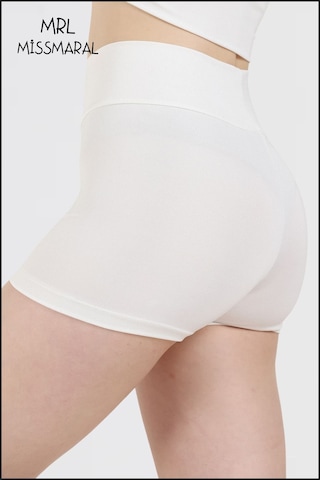 Kadın Ekru Comfort Fit Yüksek Bel Toparlayıcı Mini Şort Boxer Likralı Kumaş Havuz Deniz Spor Ekru