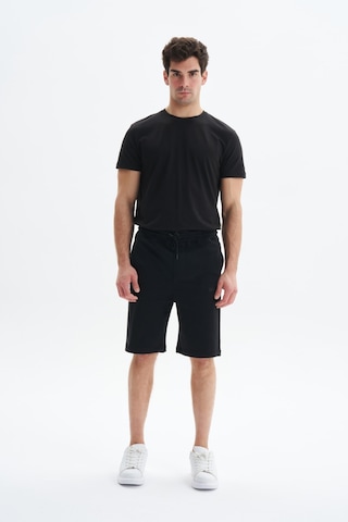 AR-MA Arma Erkek Regular Fit Basic Süprem % 100 Pamuk Cepli Şort Y29504279002 Siyah