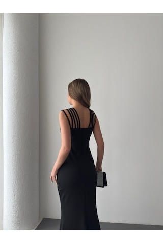 Ge Ticaret Kadın Omuz Çoklu Askılı Önü Taş Işlemeli Balık Kesim Janjan Krep Maxi Boy Elbise Siyah