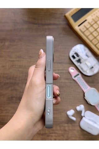 Apple iPhone 16 Uyumlu Premium Deri Dokulu Darbelere Karşı Dayanıklı Nazal Silikon Kılıf Gri