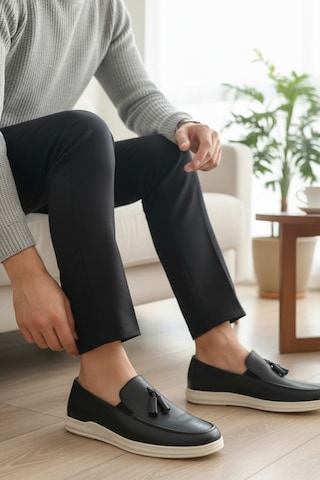 Enoch Hakiki Deri Püskül Detaylı Ve Esnek Comfort Tabanlı Erkek Loafer Siyah