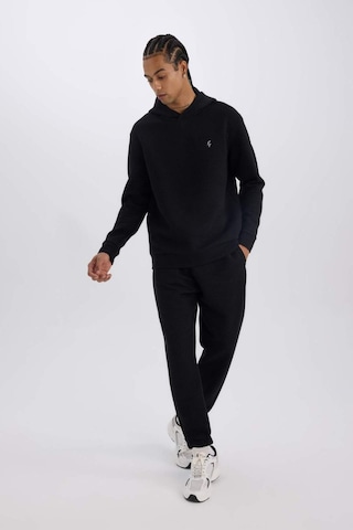 DeFactoFit Standart Fit Kapüşonlu Kapitoneli Sporcu Sweatshirt D0752AX24AUBK81