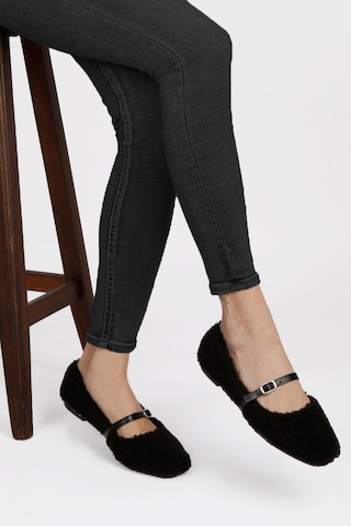 Kadın Şık Peluş Ev Ayakkabısı Babet Panduf Siyah