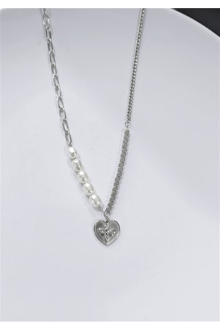 Kadın Çelik İncili Farklı Zincir Detaylı Kalp Kolye Gümüş Renk Çelik