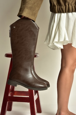 Fox Shoes Z973286109 Kahverengi Düz Taban Klasik Kadın Çizme